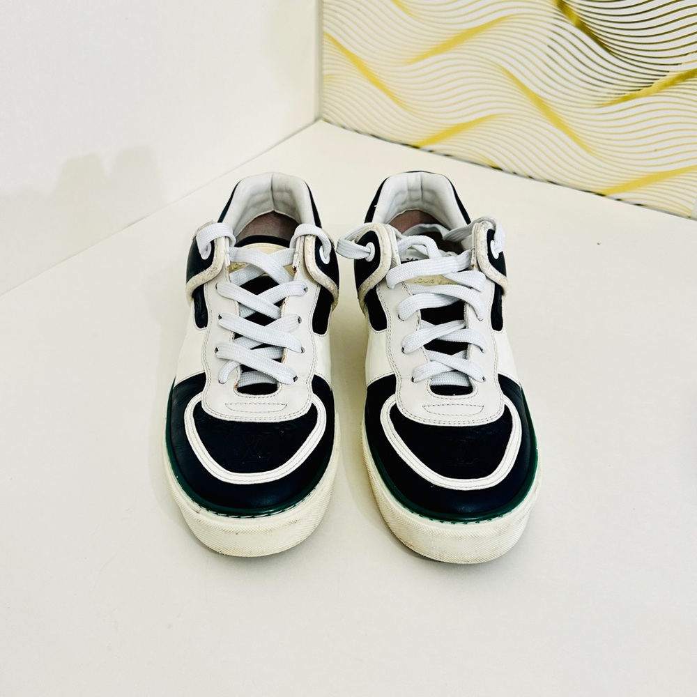 Louis Vuitton Black and White Shoe Insole - Picture 13 of 14